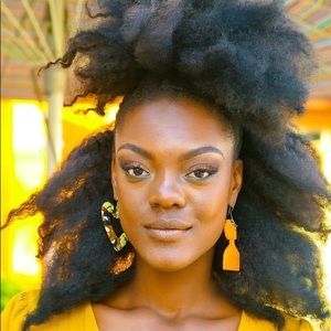 Meet your Posher, Aluko